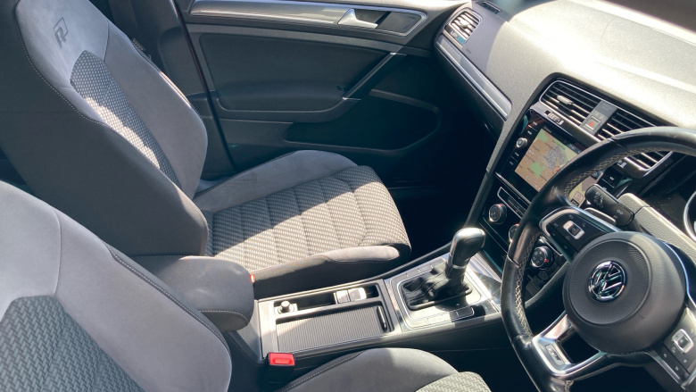 Volkswagen Golf 2.0 TDI R-Line 5dr DSG Diesel Hatchback